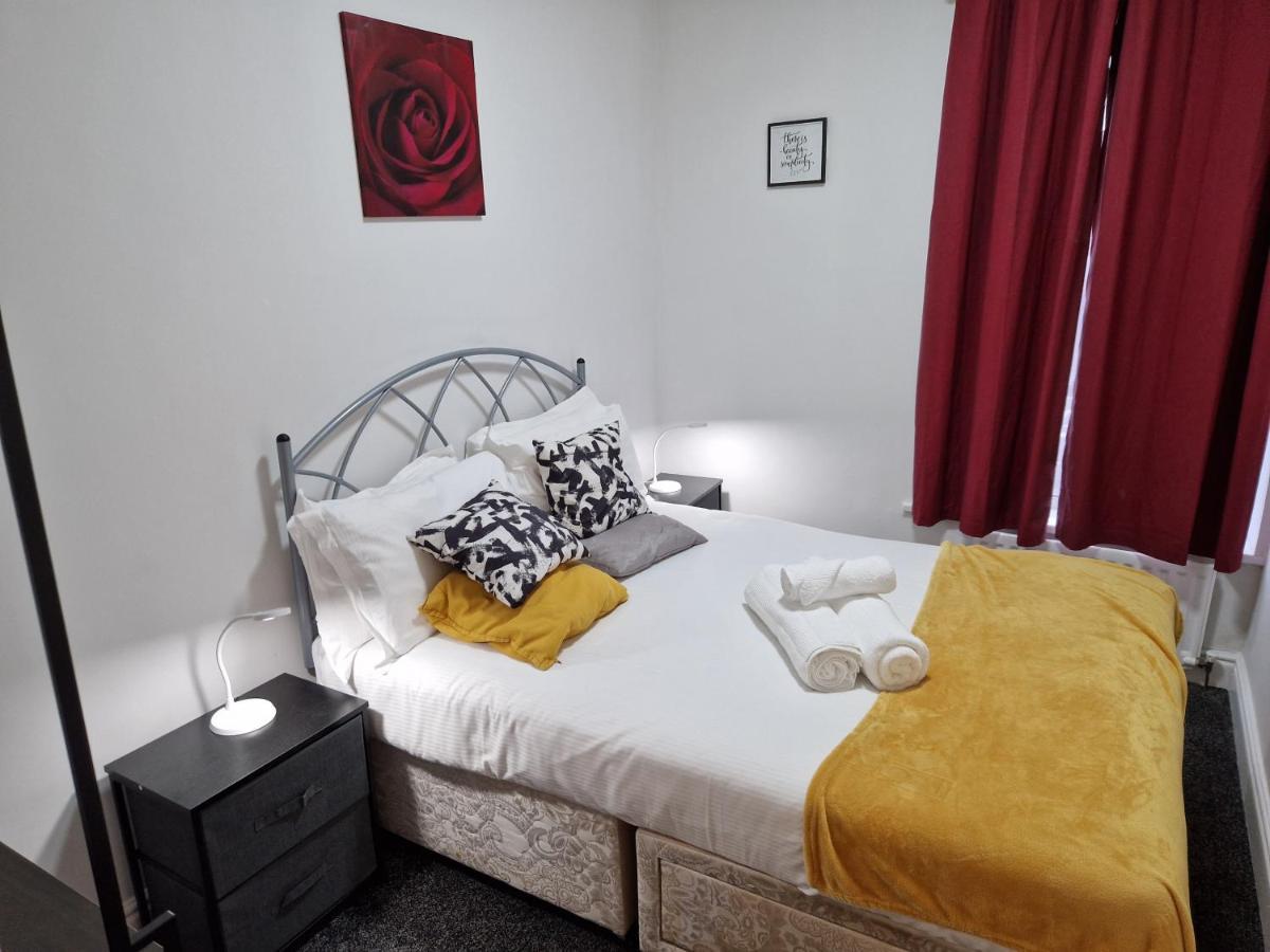 Birtley'S Diamond 3 Bed Apt, Sleeps 6 Guests Birtley  Ngoại thất bức ảnh