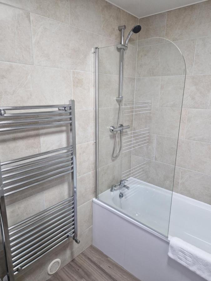 Birtley'S Diamond 3 Bed Apt, Sleeps 6 Guests Birtley  Ngoại thất bức ảnh